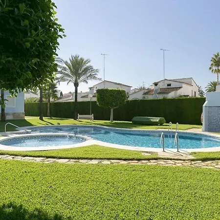 With Terrace, 250m From The Dénia