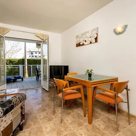 Apartment With Terrace, 250m From The