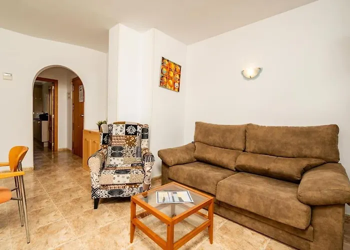 With Terrace, 250m From The * Denia