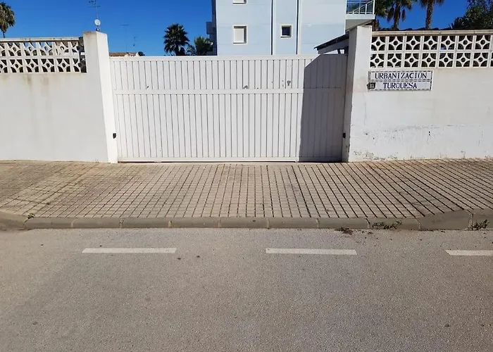 With Terrace, 250m From The Apartment Denia