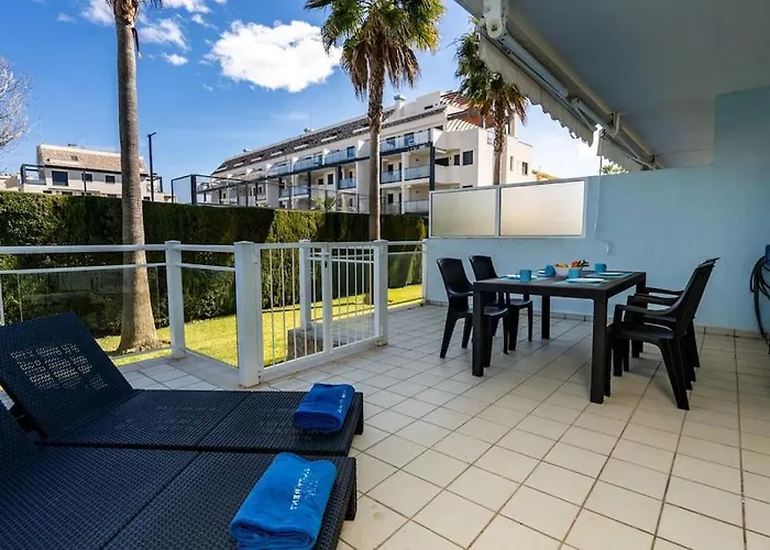 Apartment With Terrace, 250m From The