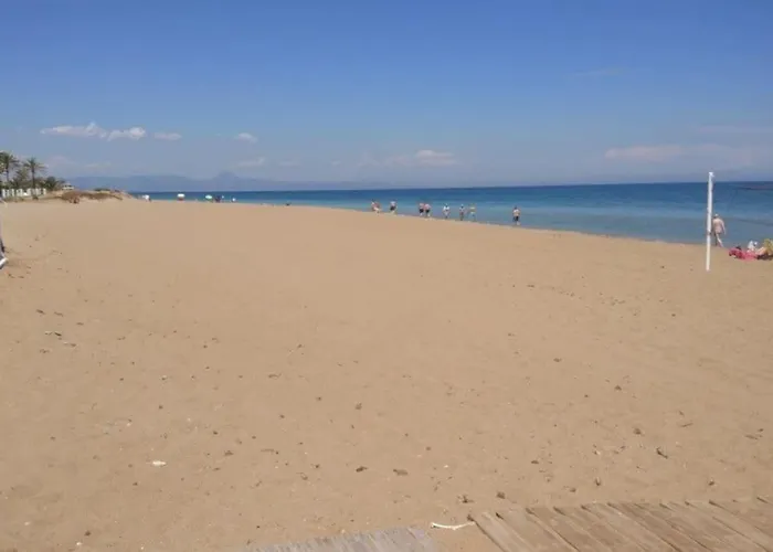 With Terrace, 250m From The * Denia